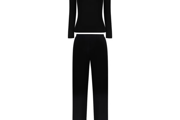 Luxurious black lounge set for women made from soft Modal Tencel fabric. Eco-friendly luxurious black loungewear.